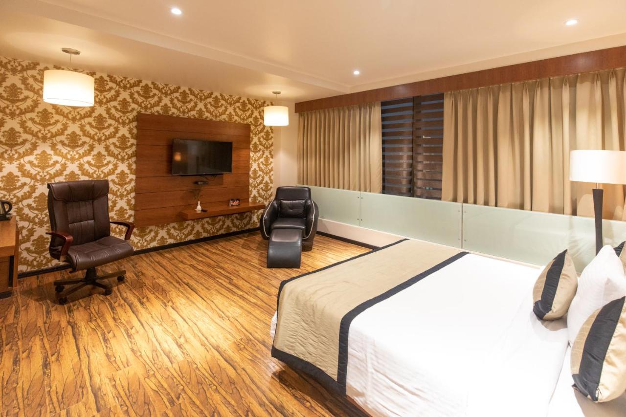 Hotel Sandy'S Tower Bhubaneswar Extérieur photo