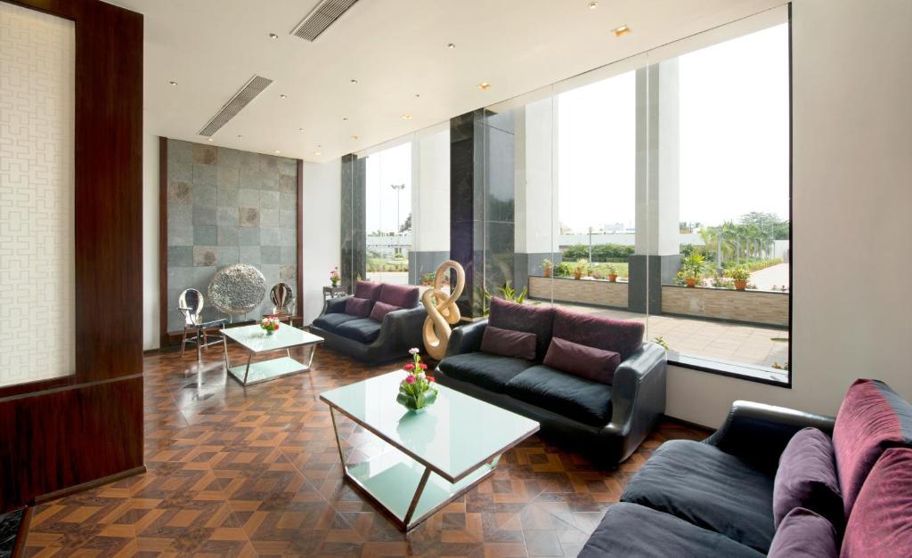 Hotel Sandy'S Tower Bhubaneswar Extérieur photo